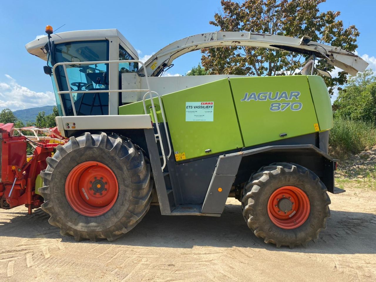 E-FARM: Claas Jaguar 870 - Feldhäcksler (selbstfahrend) - id 7FBZWUC - 68.000 € - Baujahr: 2005 - Abgelesene Motorstunden: 5.950,Frankreich