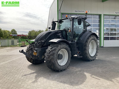 E-FARM: Valtra T234D - Τρακτέρ - id 1BLZXRS - 105.000 € - Χρονία: 2020 - Μετρητής ωρών: 3.013,Ισχύς κινητήρα: 234,Γερμανία