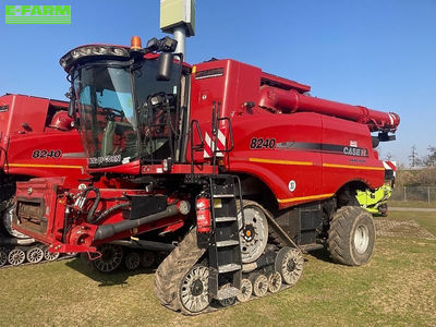 E-FARM: Case IH Axial Flow 8240 - Combine harvester - id YM8L4TT - €139,000 - Year of construction: 2015 - Engine hours: 3,040,Engine power (HP): 565,Germany