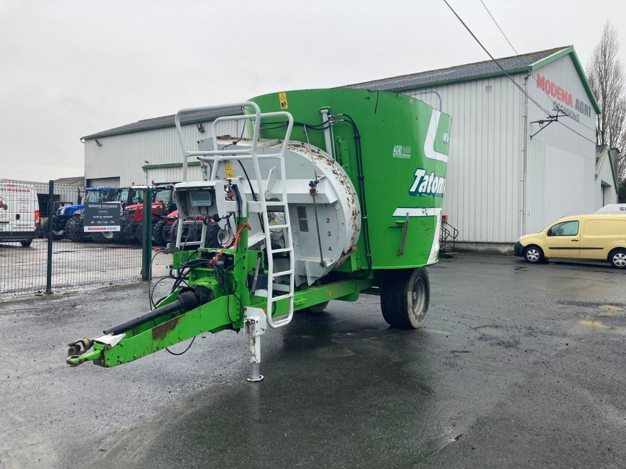 E-FARM: Tatoma mv 12 - Futtermischwagen - id VV5PHVU - 15.400 € - Baujahr: 2011 - Frankreich