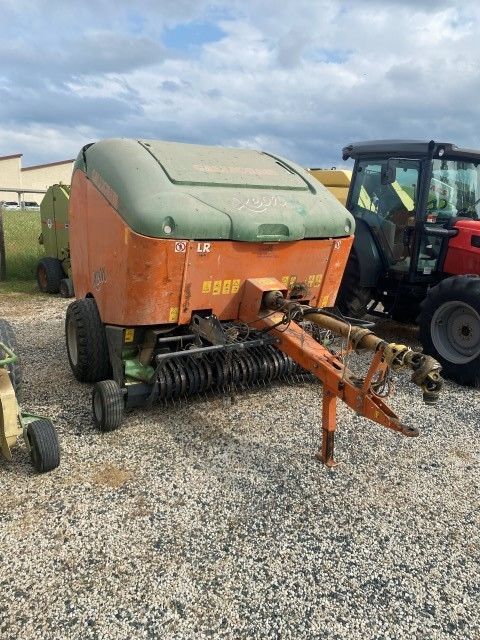 E-FARM: Gallignani xeon - Presă de balotat - id D6FHJ18 - 10.000 EUR - Anul: 2002 - Italia