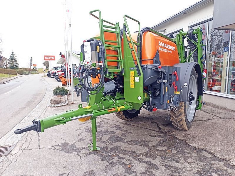 E-FARM: Amazone ug 3000 special anhängefeldspritze - Opryskiwacz - id TDJBU2G - Austria