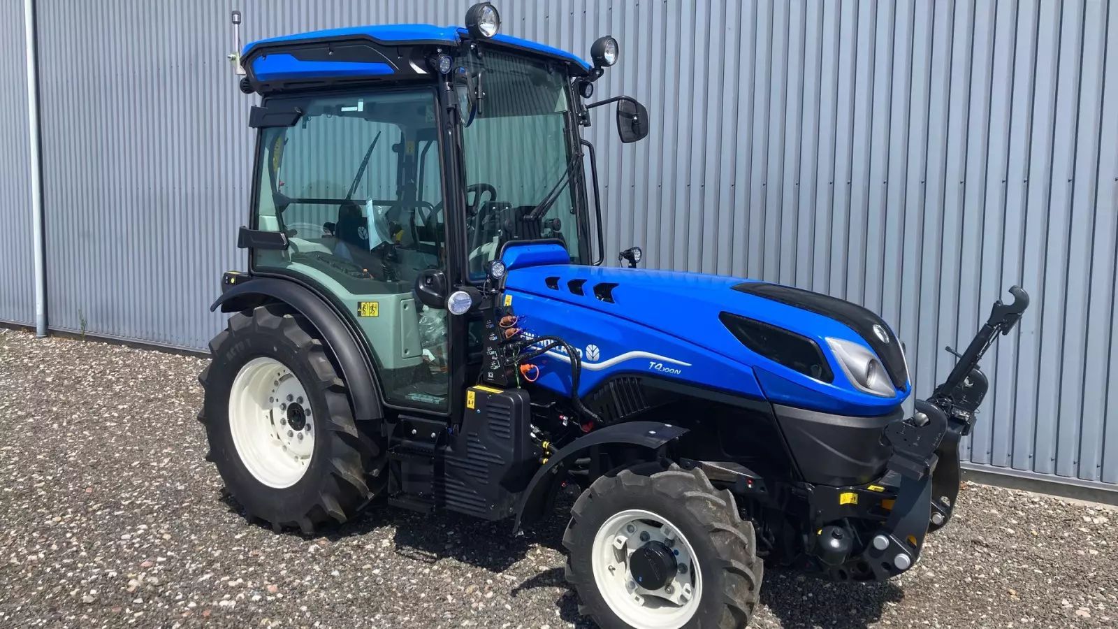 New Holland T4.100 N Traktor