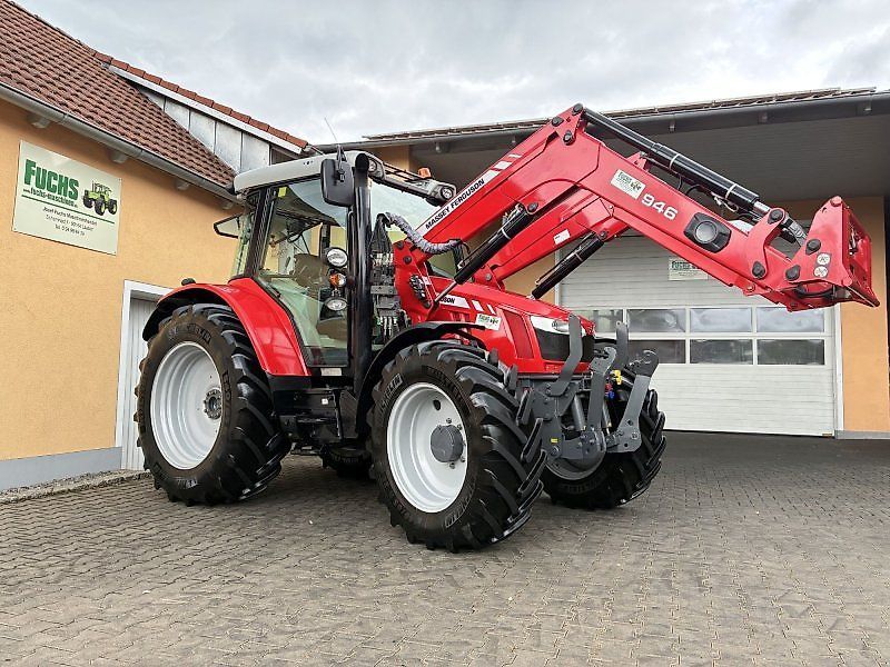 Massey Ferguson 5610 Traktor