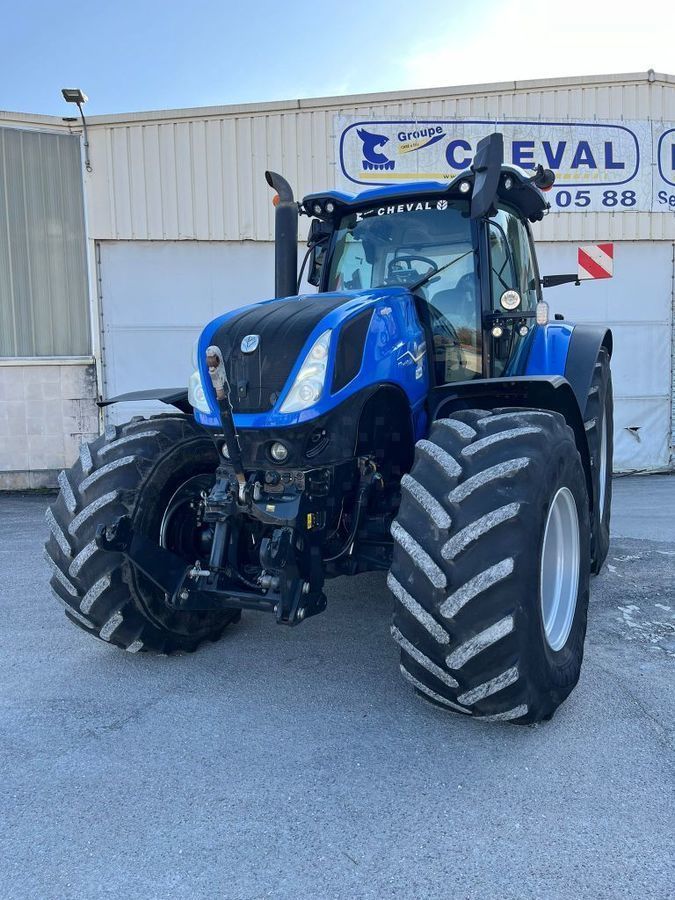 New Holland T7.315 HD Tractor €150,000