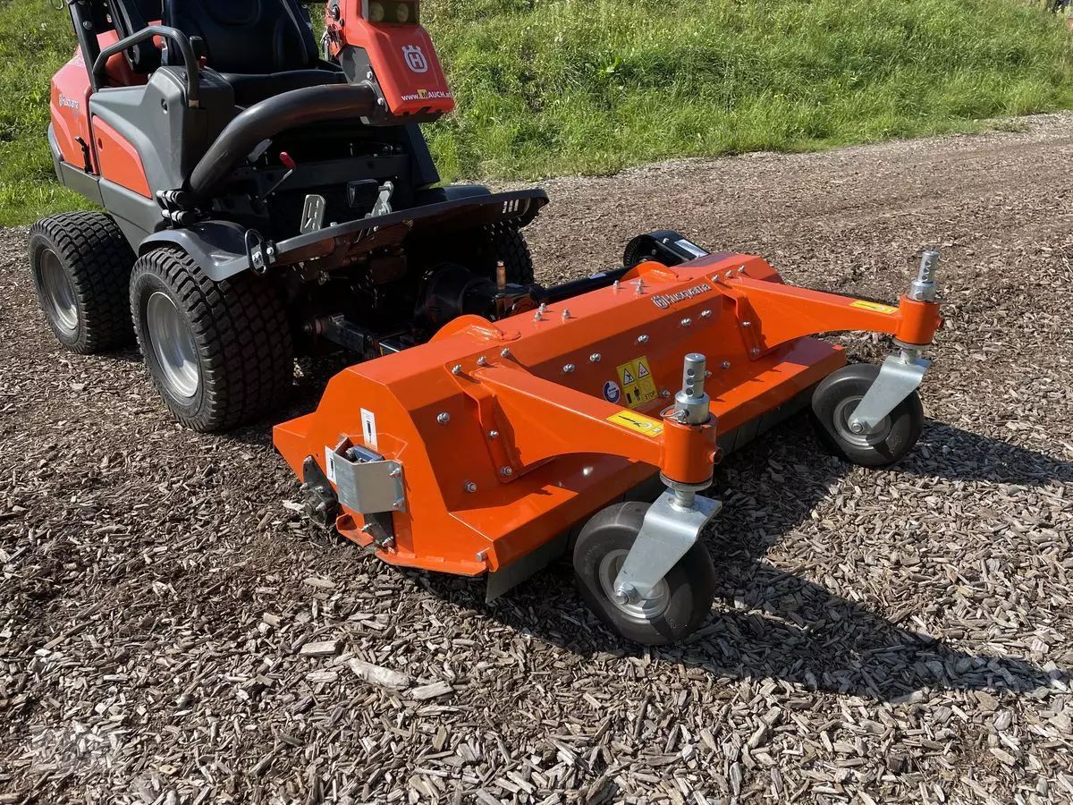E-FARM: Husqvarna schlegelmulcher für 500er diesel serie - Rasenmäher - id L2V1UZJ - 5.825 € - Österreich