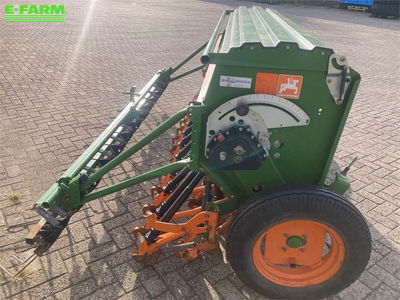 E-FARM: Amazone D9 3000 Special RoTeC - Drill - id S8WYCMV - €5,950 - Year of construction: 2001 - Netherlands