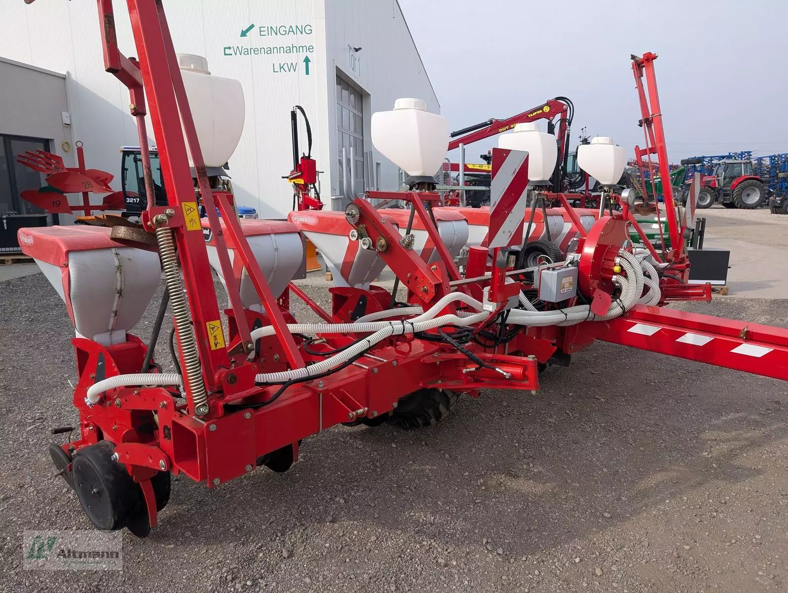 E-FARM: Kverneland optima tf profi 8reihig, mikrogranulatstreuer - Einzelkornsämaschine - id QS5JH8K - 23.000 € - Baujahr: 2011 - Österreich