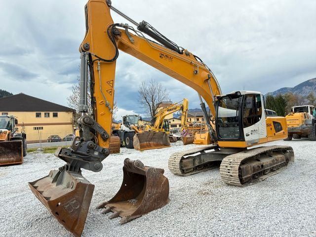 Liebherr r 924 lc schnellwechsler bmt sw2 2x löffeln Crawler excavator €57,000