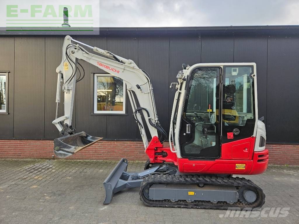 Takeuchi tb 240 Minigraver 38.950 €