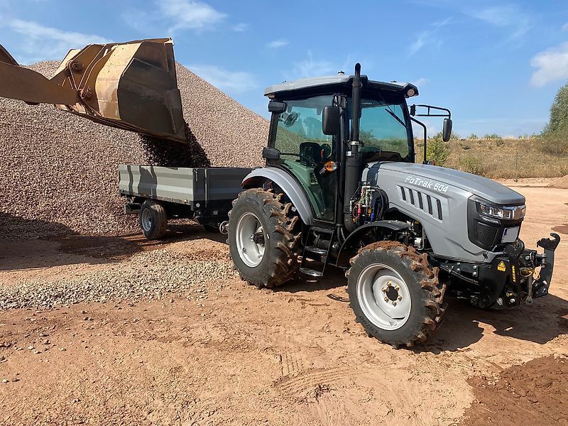 E-FARM: Fotrak fotrak 504k allrad traktor motor 50ps euro 5 druckluf kippanhänger - Tractor - id YU5LD9H - 28.352 EUR - Anul: 2023 - Muterea motorului: 50,Germania