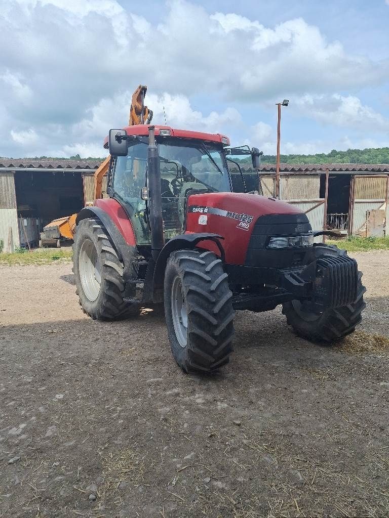 E-FARM: Case IH MXU 125 - Tractor - id BYYFSZH - 29.500 € - Año: 2006 - Horas: 7500,Potencia del motor: 125,Francia