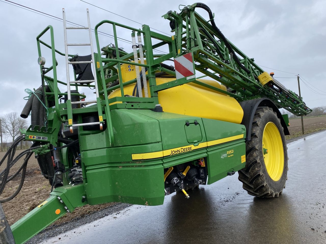 John Deere R 952 i sprayers €113,000