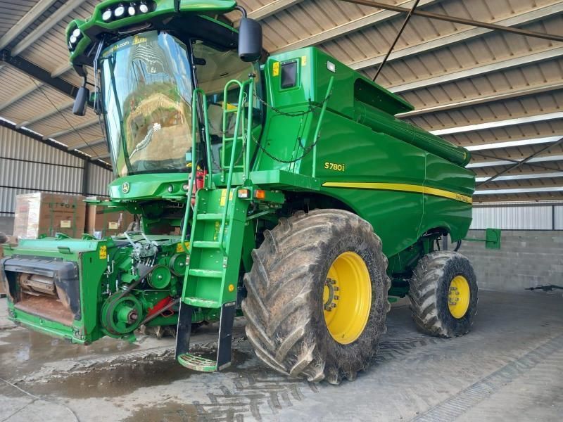 E-FARM: John Deere S780 - Mähdrescher - id BLW9RNM - 225.000 € - Baujahr: 2019 - Abgelesene Motorstunden: 2.550,Frankreich