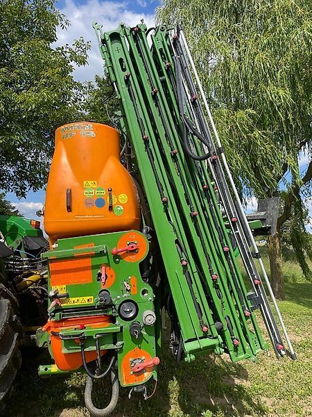 E-FARM: Amazone UF 600 - Sprayer - id NQUCKER - €19,550 - Year of construction: 2008 - Germany