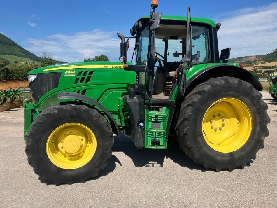 E-FARM: John Deere 6145 M - Tractor - id HYTJHRD - €69,000 - Year of construction: 2017 - Engine hours: 4,956,Engine power (HP): 145,France