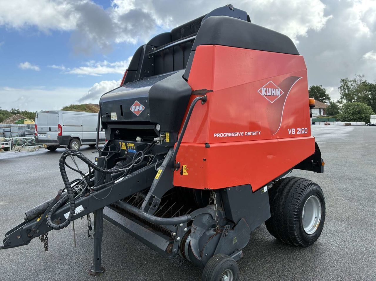 Kuhn VB 2190 Baler €11,500