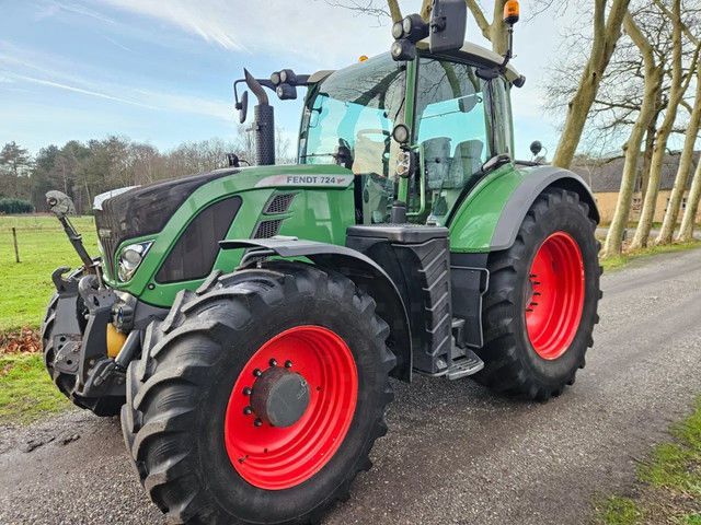 Fendt 718 Vario Traktor 73.000 €