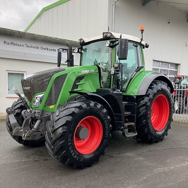 E-FARM: Fendt 824 Vario - Traktor - id GSRUYKP - 95 000 € - Rok produkcji: 2017 - Motogodziny: 6791,Moc silnika: 240,Niemcy