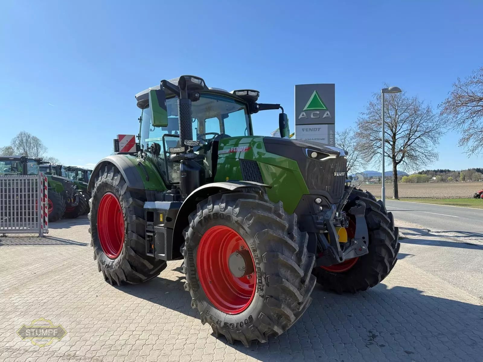 Fendt 832 Vario Profi Plus Traktor 321 667 EUR