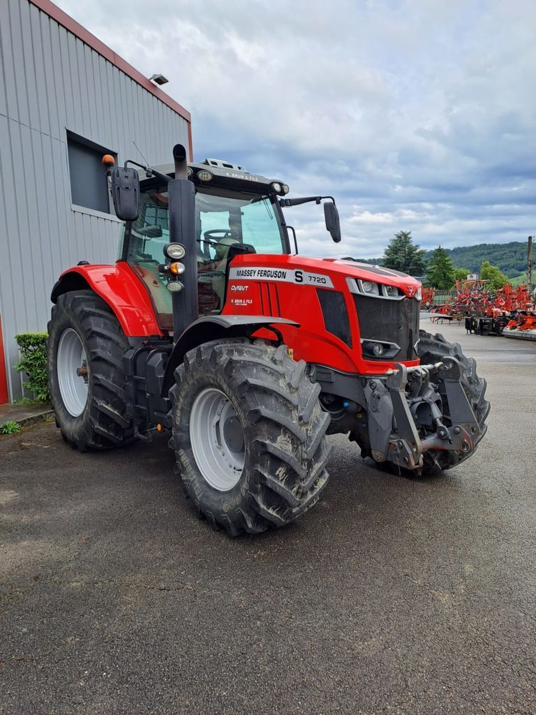 E-FARM: Massey Ferguson 7720S - Traktor - id SISUVQR - 95 000 EUR - Gyártási év: 2019 - Üzemóra (motor): 3570,Motor teljesítménye (LE): 200,Franciaország