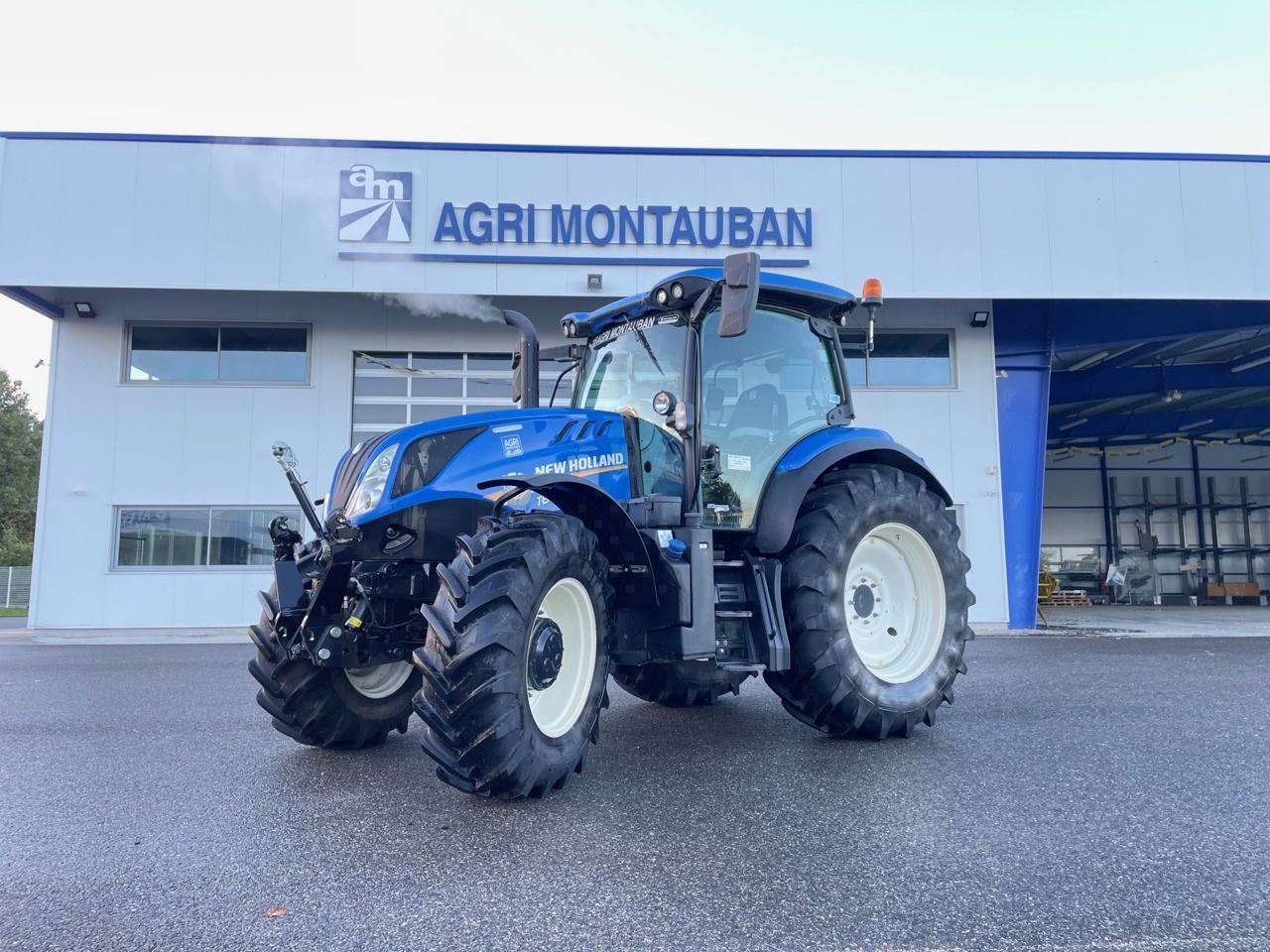 E-FARM: New Holland T6.155 - Tractor - id FTHG6I7 - €65,001 - Year of construction: 2020 - Engine hours: 1,852,Engine power (HP): 155,France