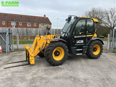 E-FARM: JCB 532-70 agri xtra - Telehandler - id RPTJKDB - €98,880 - Year of construction: 2023 - Engine hours: 100,Engine power (HP): 145,United Kingdom