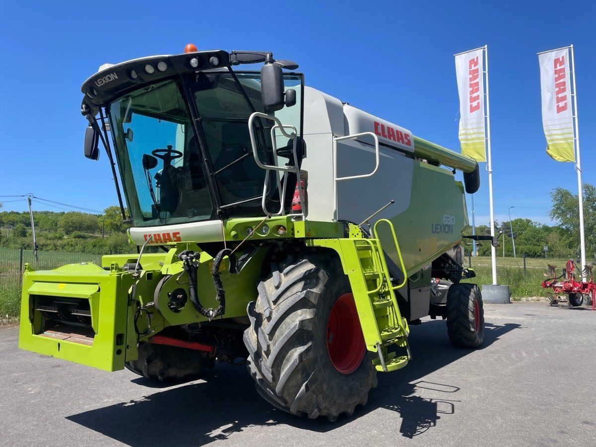 E-FARM: Claas Lexion 630 Montana - Combine harvester - id UWV44II - Year of construction: 2018 - Engine hours: 2,655,Engine power (HP): 354,France