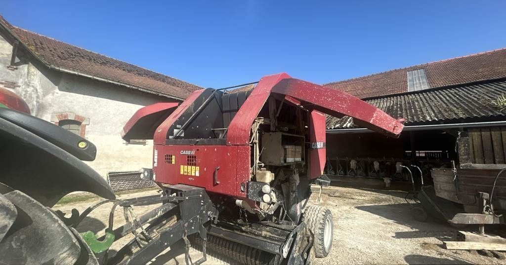 E-FARM: Case IH rb 464 - Baler - id TUFDH3Z - €7,950 - Year of construction: 2009 - Total number of bales produced: 10,069,France
