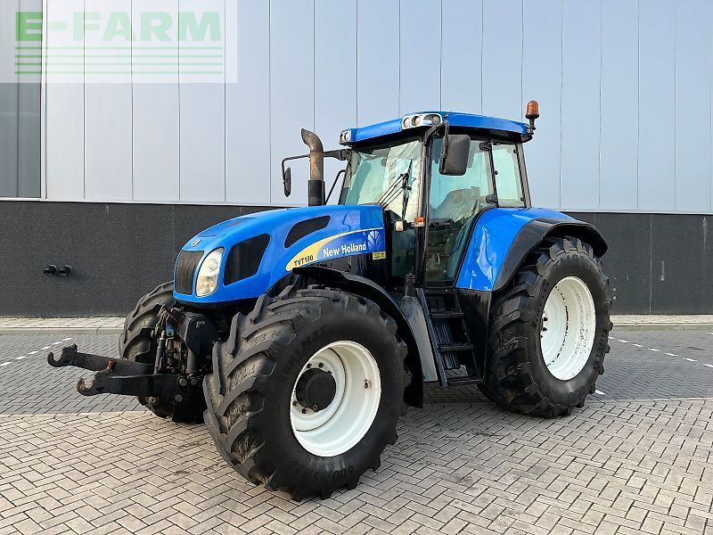 New Holland TVT 190 Tractor €29,500
