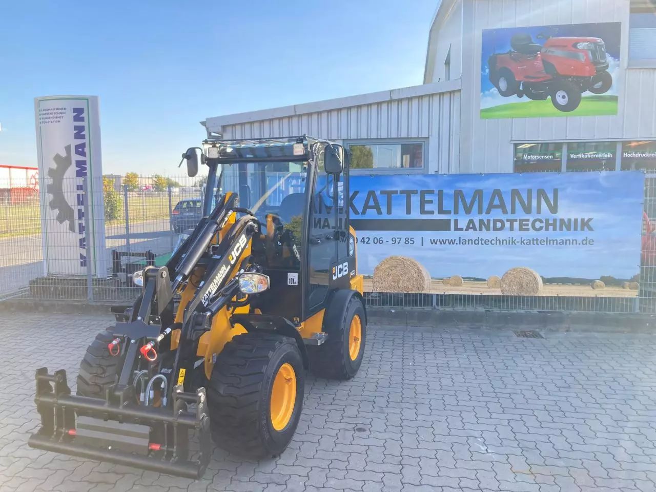 E-FARM: JCB 403 smart power - Cargador de ruedas Tele - id QNGXLXY - Año: 2023 - Potencia del motor: 24,Alemania