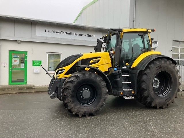 E-FARM: Valtra Q305 - Traktor - id JW9P7ZX - 184 900 € - Rok produkcji: 2023 - Motogodziny: 800,Niemcy