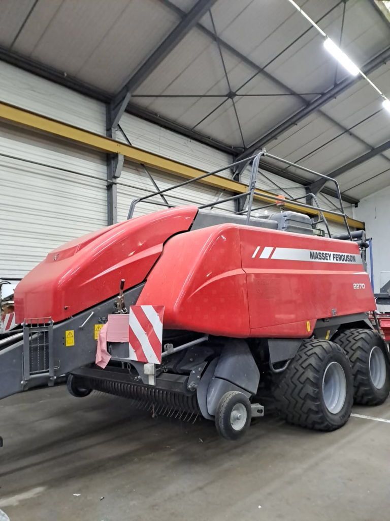 Massey Ferguson 2270 tp Baler €95,000