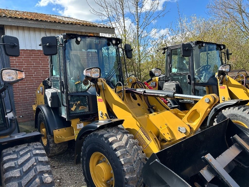Caterpillar 906 Încărcător pe roți 68.261 EUR