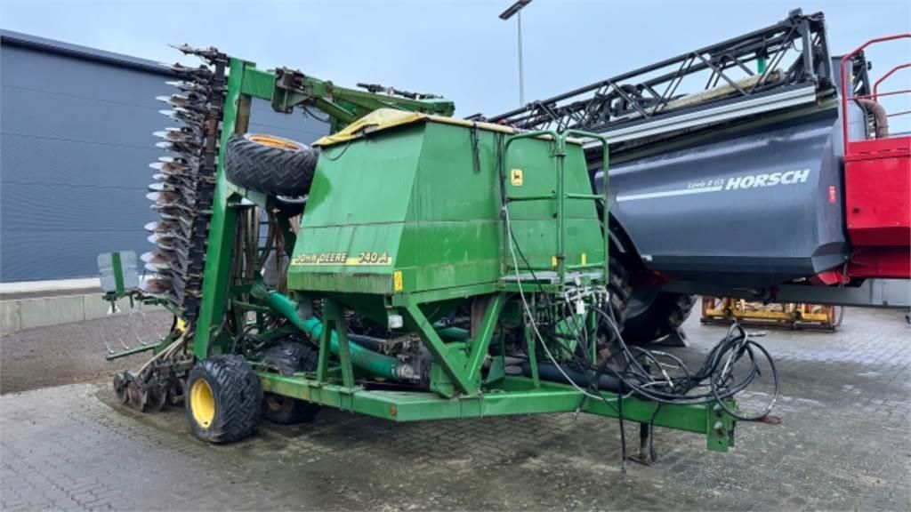 E-FARM: John Deere 740A - Vetőgép - id C5HUDDX - 8499 EUR - Gyártási év: 2001 - Németország