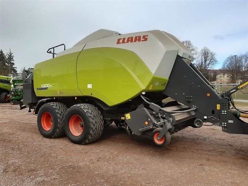 E-FARM: Claas Quadrant 5300 FC - Ballenpresse - id FYG29VP - 134.400 € - Baujahr: 2018 - Deutschland