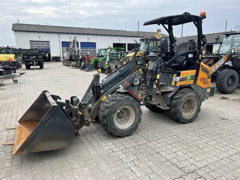 Giant 2200e Miniładowarka 37 364 €