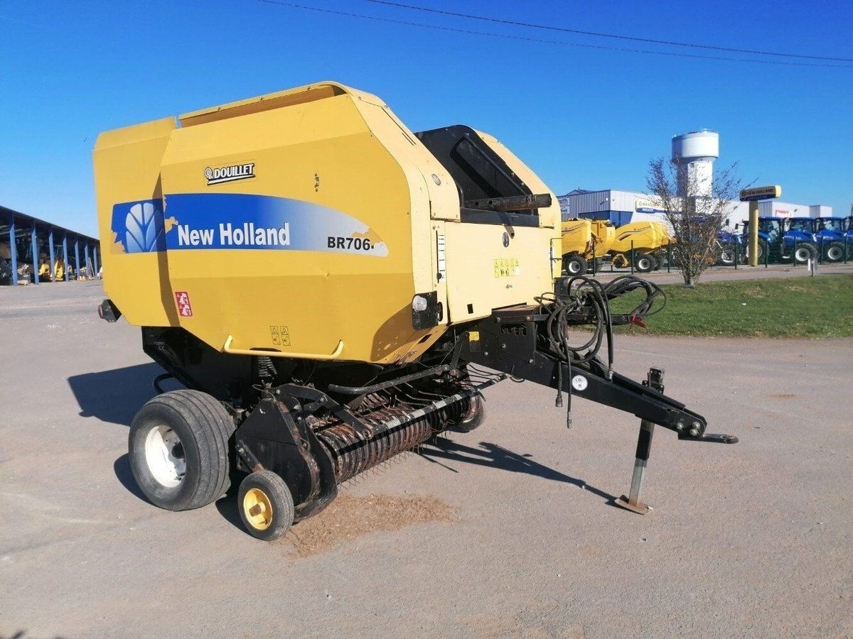 New Holland BR7060 Crop Cutter baler €5,000