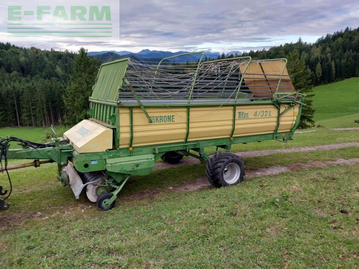Krone Transporte de forraje 7800 €