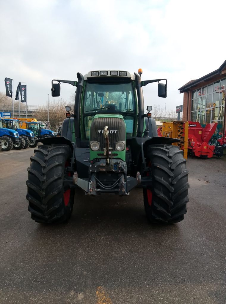 Fendt 818 Vario Traktor 52.800 €