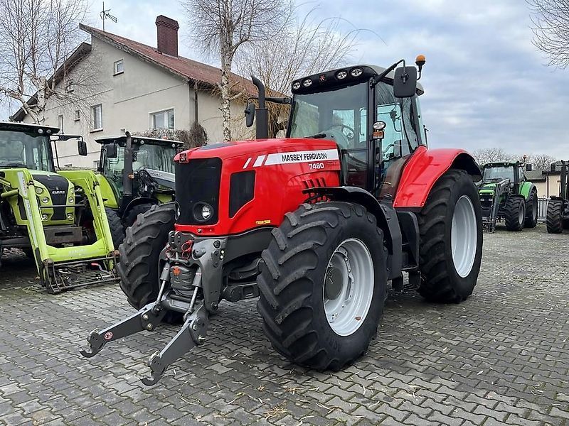 E-FARM: Massey Ferguson 7490 - Traktor - id RT3PGC5 - 39.521 € - Baujahr: 2011 - Abgelesene Motorstunden: 9.600,Motorleistung (PS): 168,Polen