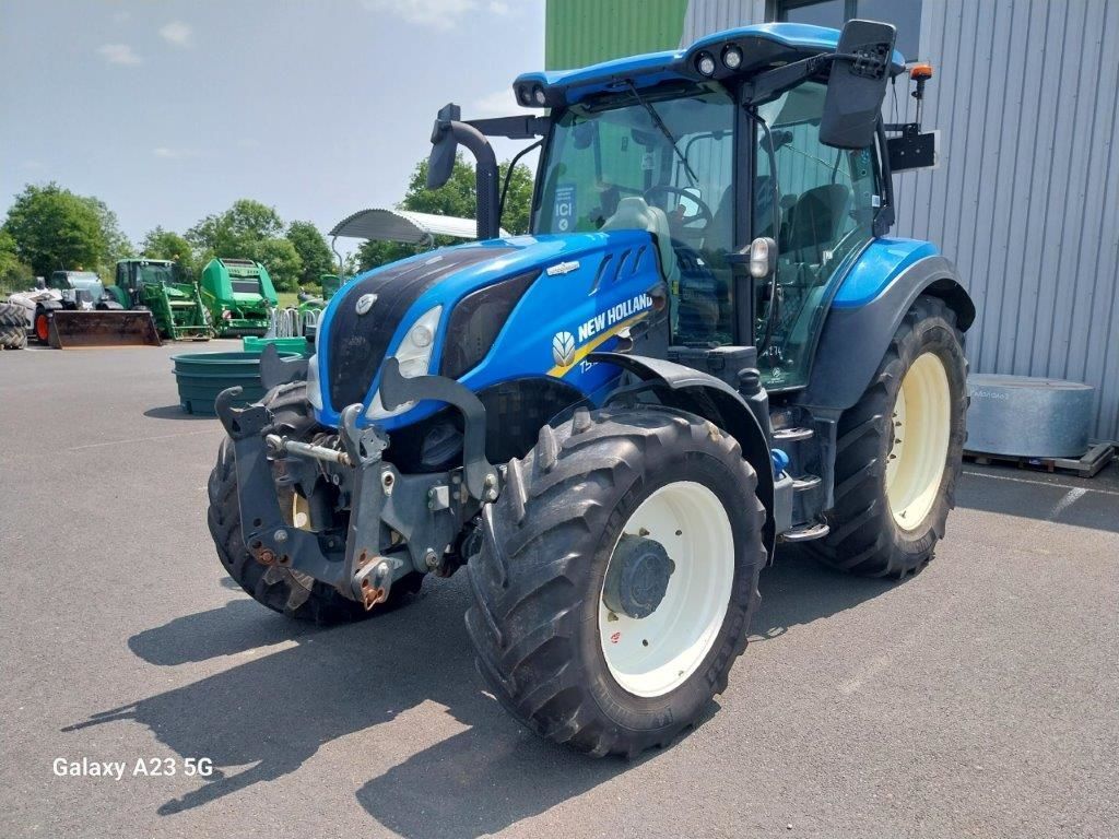 E-FARM: New Holland T5.120 - Tractor - id 35EQZV3 - 65.000 € - Año: 2020 - Horas: 2601,Potencia del motor: 120,Francia