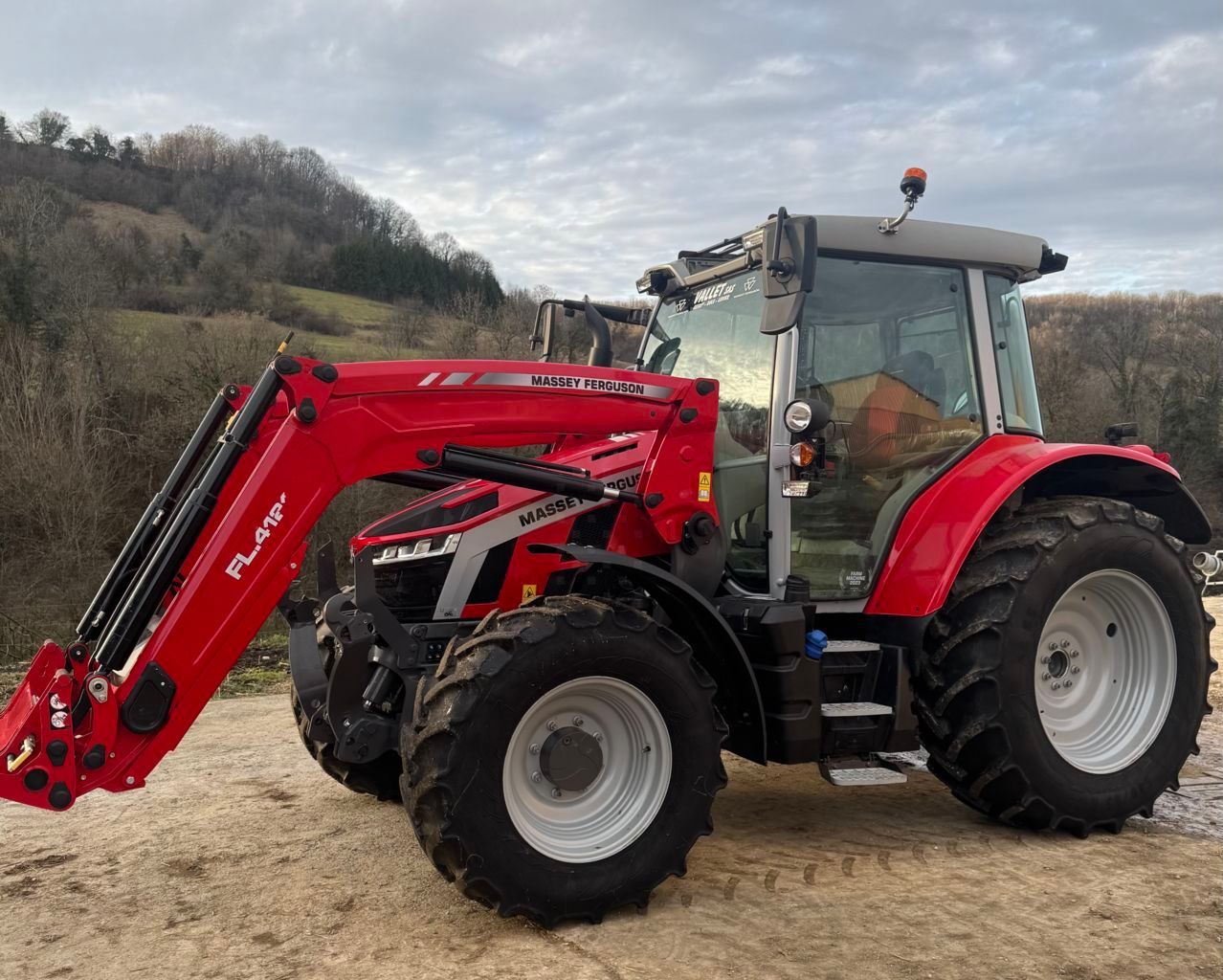 Massey Ferguson 5S.115 Traktor 95.000 €