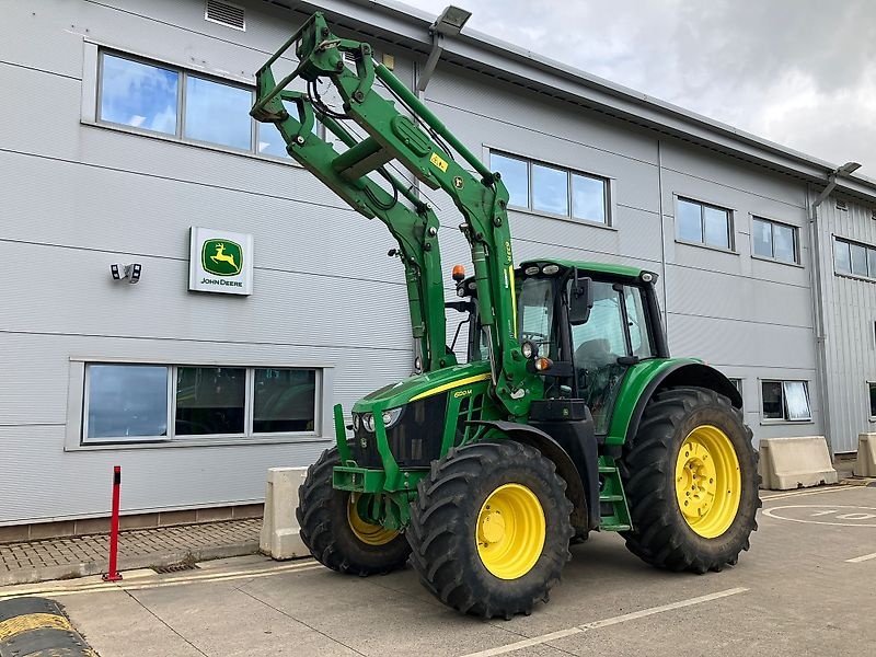 John Deere 6120 M tractor 93 364 €