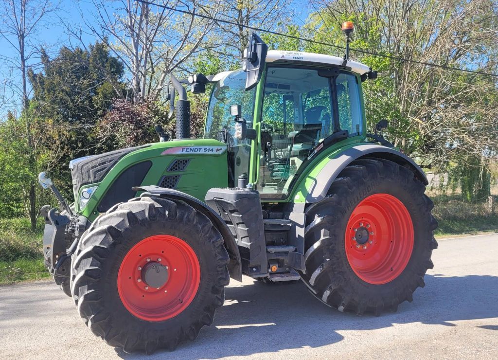 E-FARM: Fendt 514 Vario ProfiPlus - Traktor - id BXP9ZA4 - 98.000 € - Produktionsår: 2020 - Motortimer: 2.600,Motoreffekt (HP): 145,Frankrig