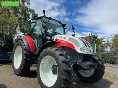 E-FARM: Steyr 4095 Kompakt - Tractor - id AA5KQQC - €40,900 - Engine hours: 1 - 270,Engine power (HP): 99,Germany