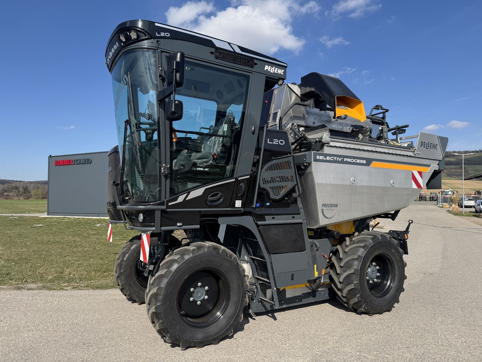 Pellenc optimum 2 l.20 Grape harvester