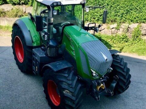 E-FARM: Fendt 828 Vario - Tractor - id XUL5HI7 - €132,000 - Year of construction: 2020 - Engine hours: 5,180,Engine power (HP): 287,Germany