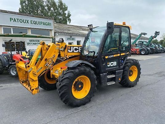 E-FARM: JCB 532-60 - Telehandler - id IXCYE3F - €78,500 - Year of construction: 2022 - Engine hours: 1,660,France