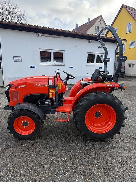 Kubota l1-382 Tractor 21.588 €